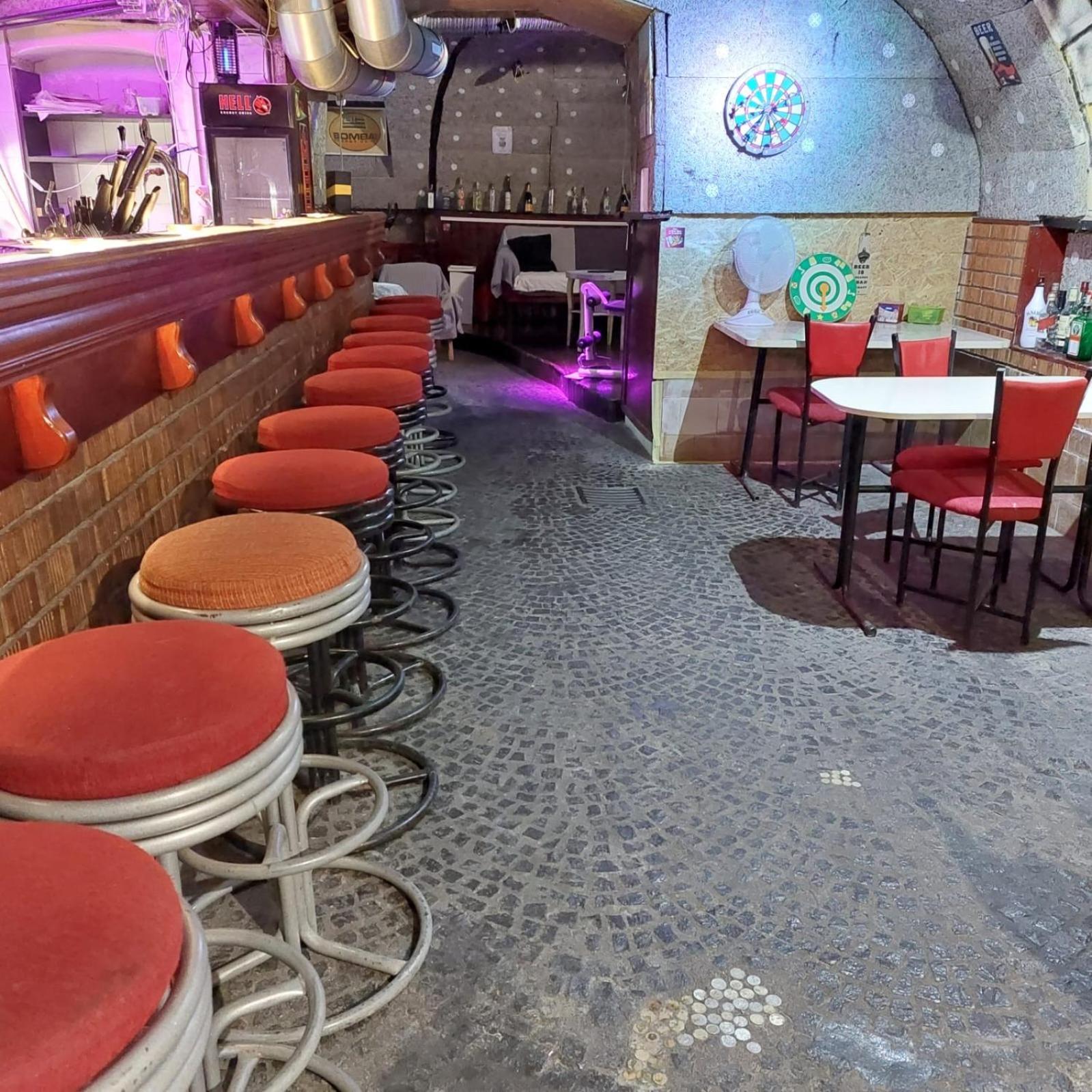 Whole Basement Former Pub 5 For Stag Do ブダペスト エクステリア 写真